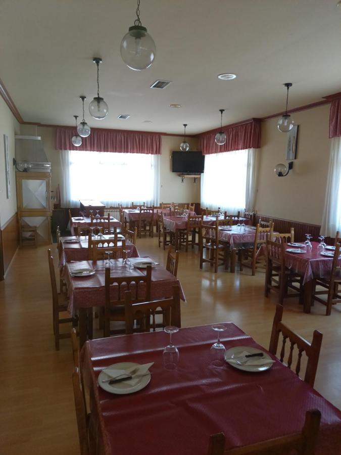 Hostal Y Albergue Carpinteiras Rodeiro Kültér fotó